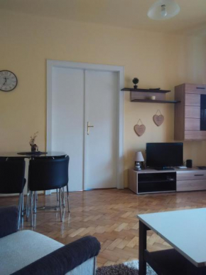 Anna Apartmanok